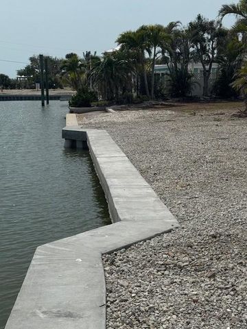 1285 HOLIDAY DRIVE, Englewood, FL 34223