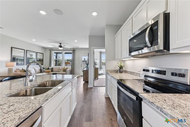 228 Escape Way, Jarrell, TX 76537