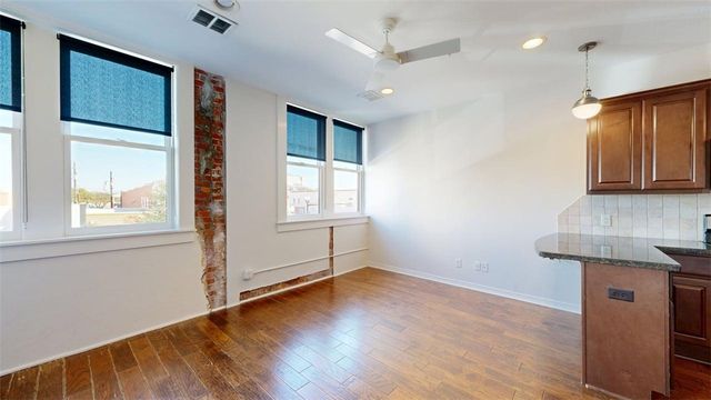 206 North Main Street N 124, Bryan, TX 77803