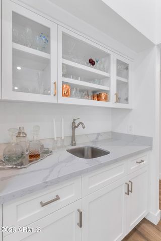 8620 E VIA DEL PALACIO Street, Scottsdale, AZ 85258