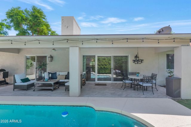 8620 E VIA DEL PALACIO Street, Scottsdale, AZ 85258