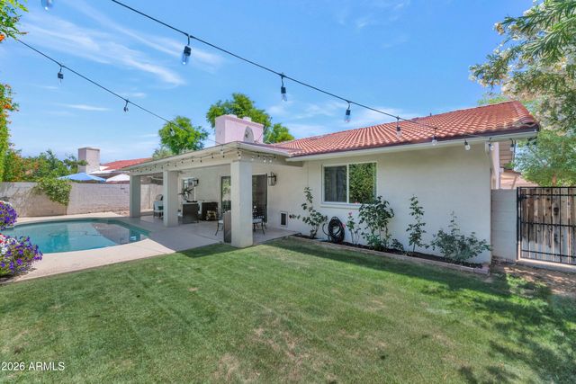 8620 E VIA DEL PALACIO Street, Scottsdale, AZ 85258