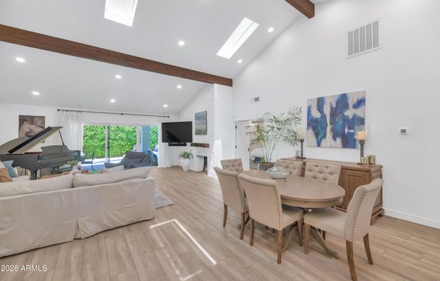 8620 E VIA DEL PALACIO Street, Scottsdale, AZ 85258