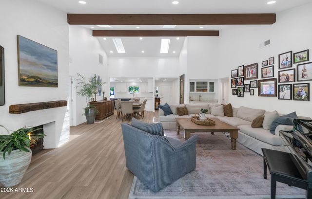 8620 E VIA DEL PALACIO Street, Scottsdale, AZ 85258