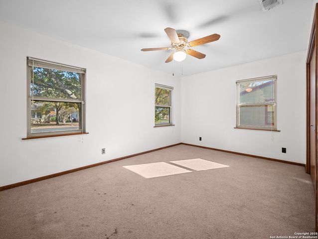 612 Bluebonnet St, Fredericksburg, TX 78624