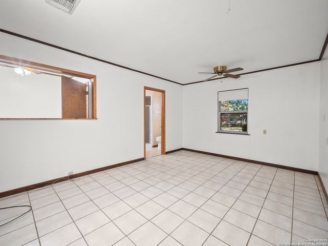 612 Bluebonnet St, Fredericksburg, TX 78624