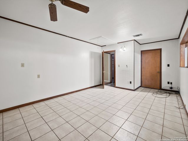 612 Bluebonnet St, Fredericksburg, TX 78624