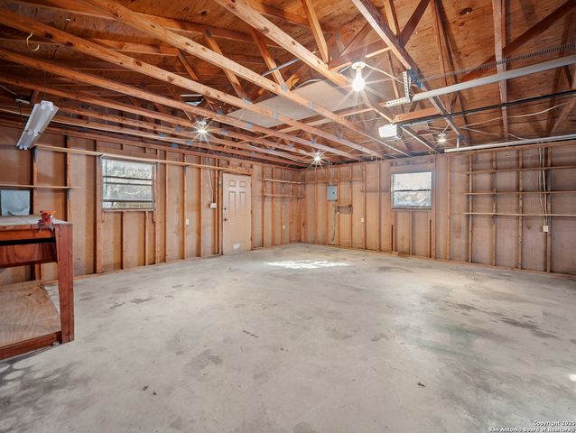 612 Bluebonnet St, Fredericksburg, TX 78624