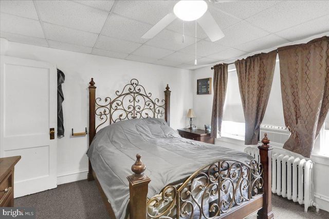 2406 NOBLE ST, Reading, PA 19609