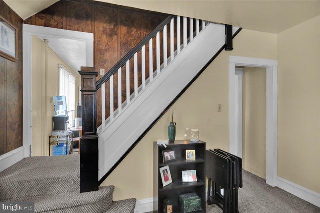 2406 NOBLE ST, Reading, PA 19609