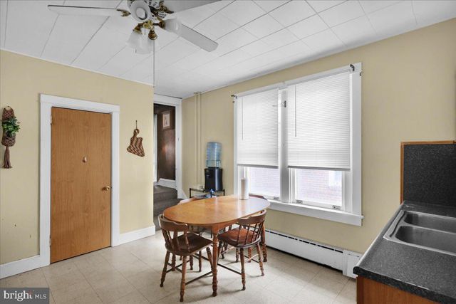 2406 NOBLE ST, Reading, PA 19609
