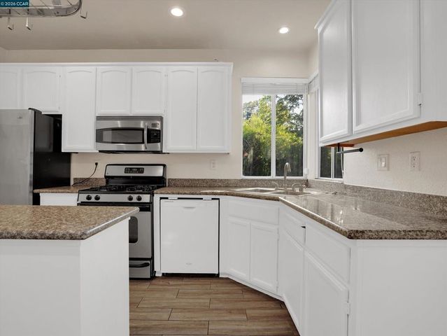 1015 Dellwood Ct, Brentwood, CA 94513