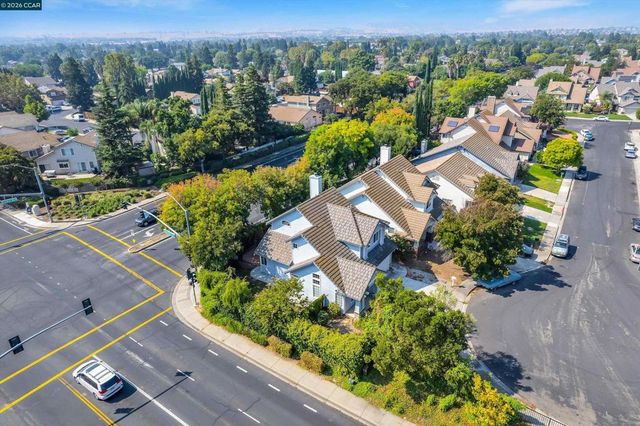 1015 Dellwood Ct, Brentwood, CA 94513