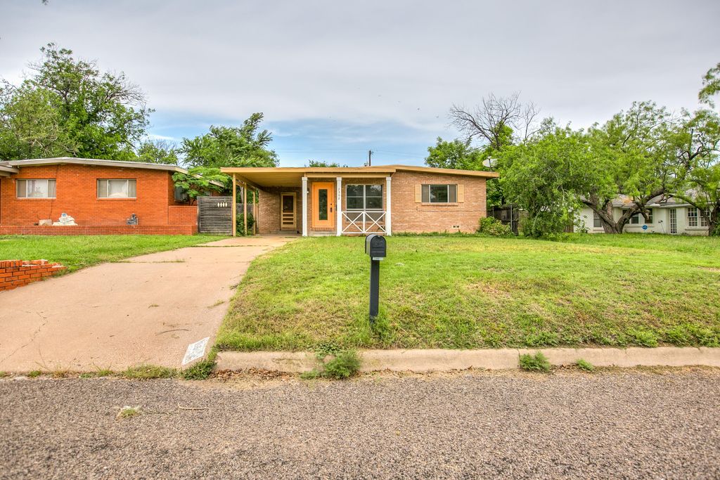 Image 2 of property listing at 2302 Classen Boulevard, San Angelo, TX 76901