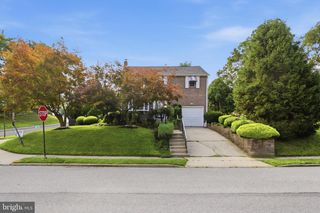 293 FRIENDSHIP RD, Drexel Hill, PA 19026