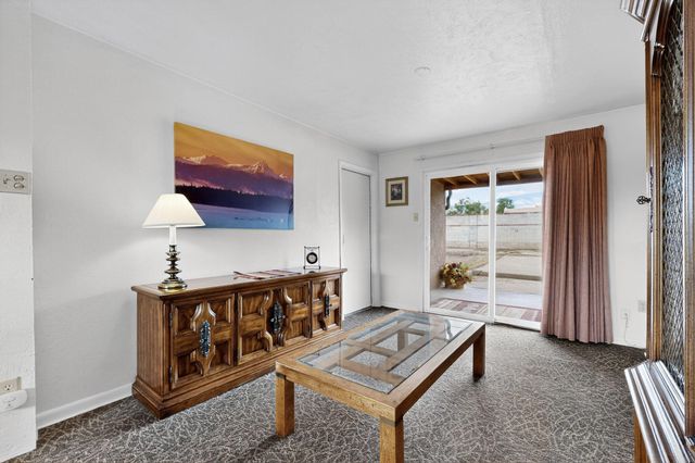 3010 General Chennault Street NE, Albuquerque, NM 87111