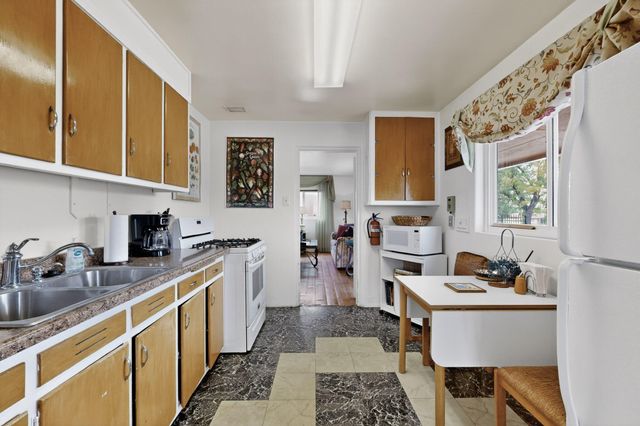 3010 General Chennault Street NE, Albuquerque, NM 87111