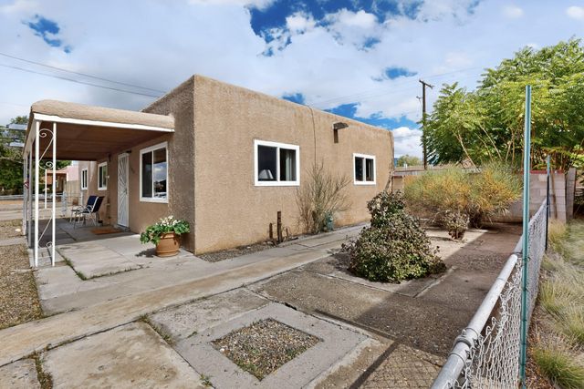 3010 General Chennault Street NE, Albuquerque, NM 87111