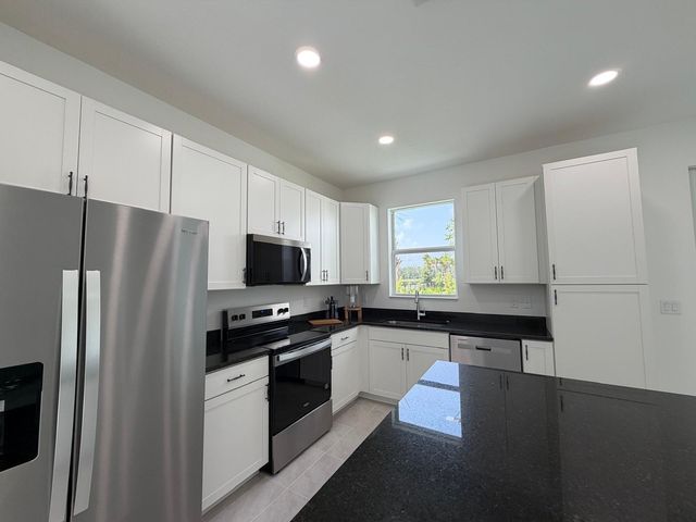 4402 Longwood Lake Square, Westlake, FL 33470