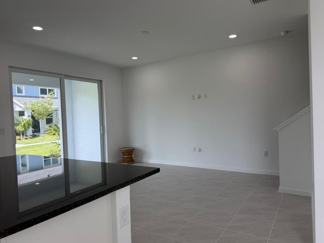 4402 Longwood Lake Square, Westlake, FL 33470