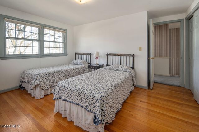 1139 Fernwood Drive, Niskayuna, NY 12309