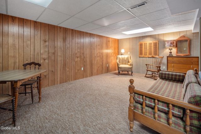 1139 Fernwood Drive, Niskayuna, NY 12309