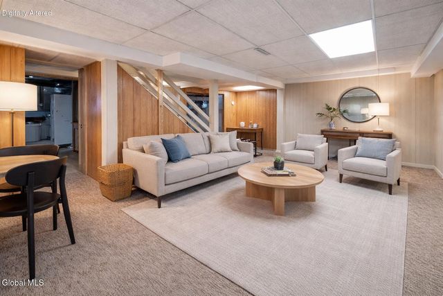 1139 Fernwood Drive, Niskayuna, NY 12309