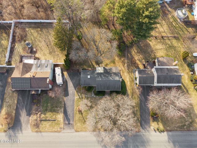 1139 Fernwood Drive, Niskayuna, NY 12309