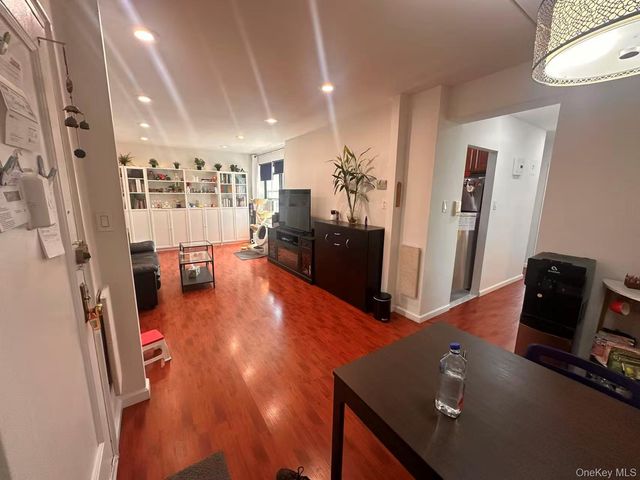 139-15 28 Road 6G, Flushing, NY 11354