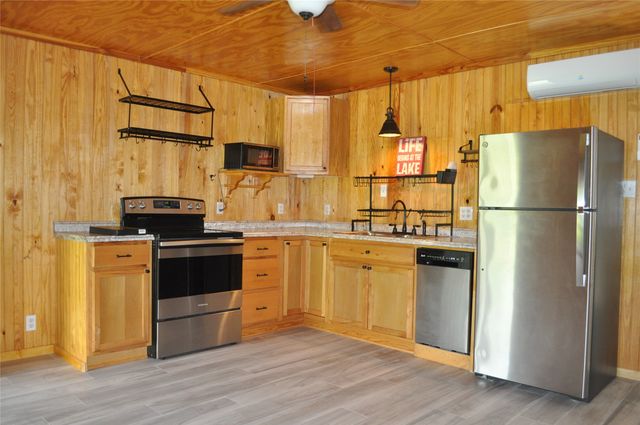10166 Northview Drive, Wills Point, TX 75169