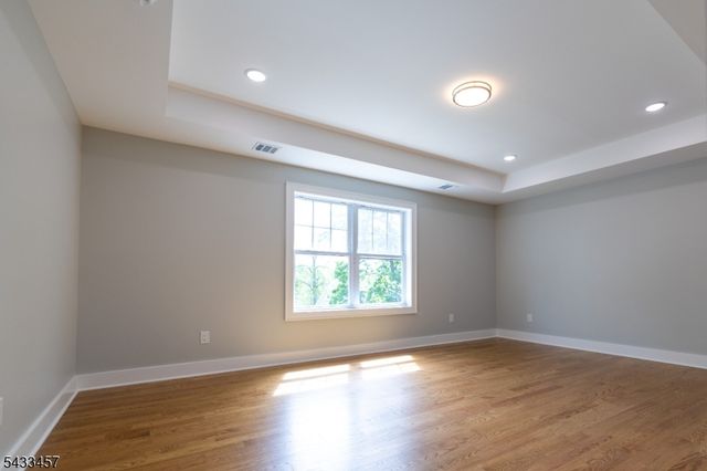 54 Navajo Ave, Parsippany-troy Hills Twp., NJ 07034