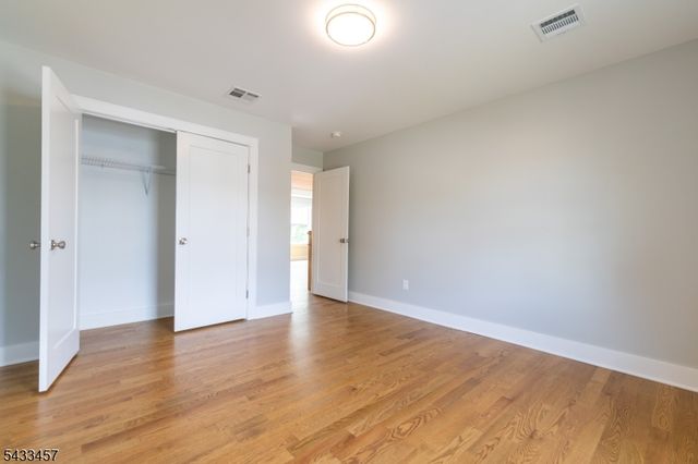 54 Navajo Ave, Parsippany-troy Hills Twp., NJ 07034