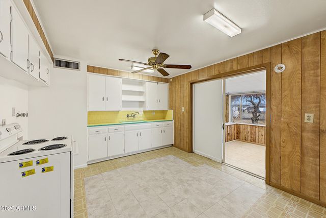 11116 W GREER Avenue, Youngtown, AZ 85363