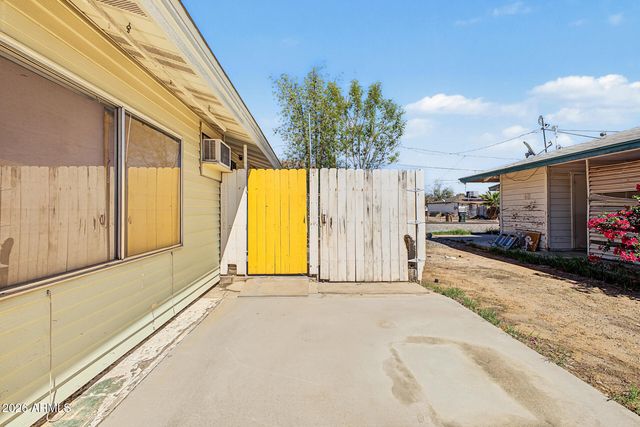 11116 W GREER Avenue, Youngtown, AZ 85363