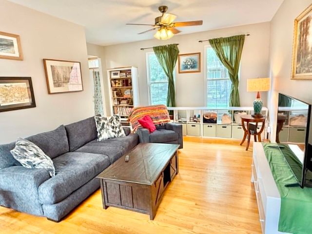 18614 W Point Drive, Tinley Park, IL 60477