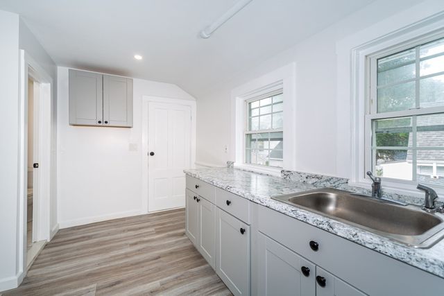 34 Walnut St. 4, Natick, MA 01760