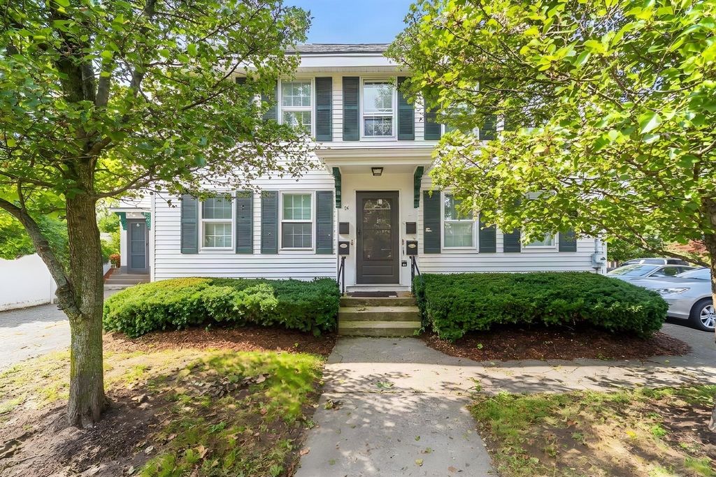 34 Walnut St. 4, Natick, MA 01760