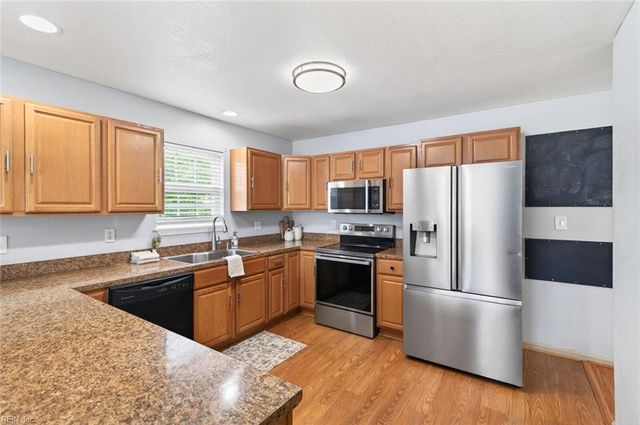 66 Franktown RD, Hampton, VA 23663