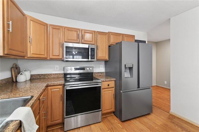 66 Franktown RD, Hampton, VA 23663