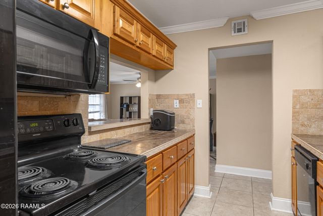 112 Hillside Drive 34, Lafayette, LA 70503