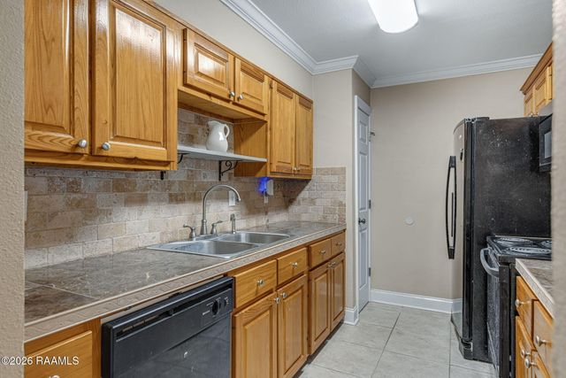 112 Hillside Drive 34, Lafayette, LA 70503