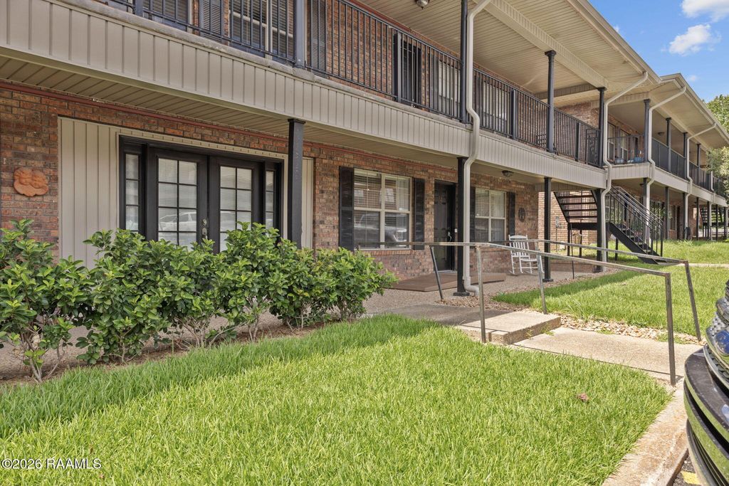 112 Hillside Drive 34, Lafayette, LA 70503