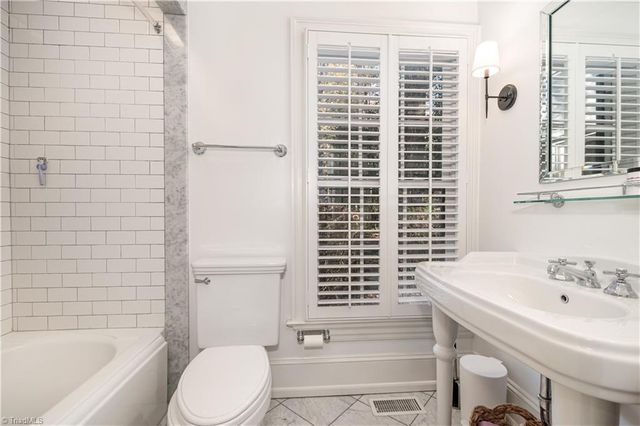 2307 Princess Ann Street, Greensboro, NC 27408