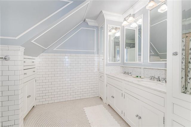 2307 Princess Ann Street, Greensboro, NC 27408