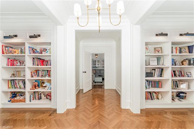 2307 Princess Ann Street, Greensboro, NC 27408