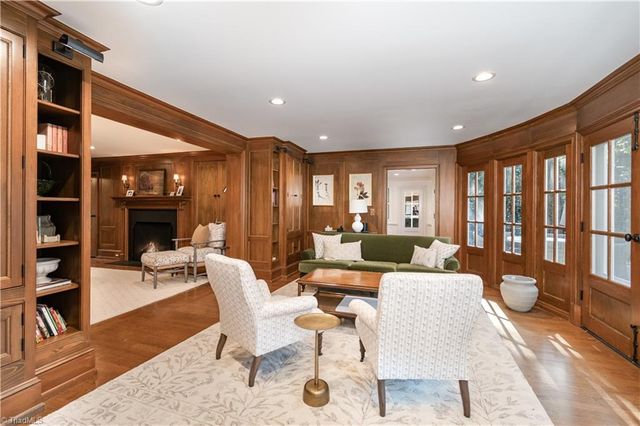 2307 Princess Ann Street, Greensboro, NC 27408