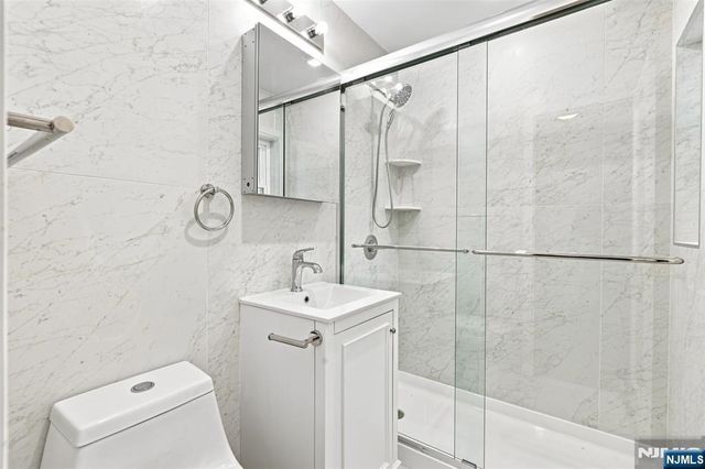 182 14th, Cresskill, NJ 07626