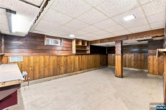 182 14th, Cresskill, NJ 07626