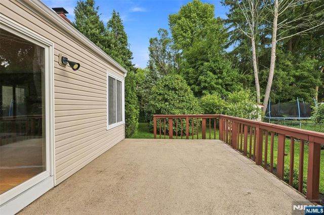182 14th, Cresskill, NJ 07626