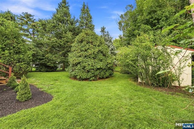 182 14th, Cresskill, NJ 07626